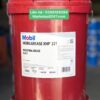 Mobilgrease XHP 221 là mỡ bôi trơn lithium complex chịu nhiệt, chịu tải cao cho ổ bi, bạc đạn, vòng bi, động cơ điện và thiết bị công nghiệp. Mobil, Lithium Complex Grease, 锂复合润滑脂.
